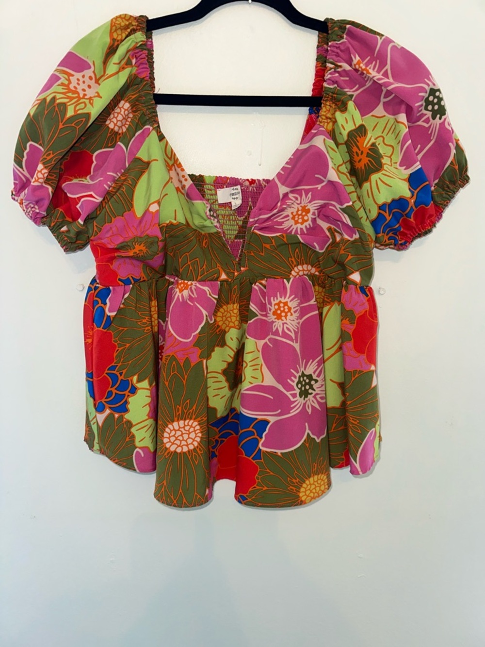 Entro Puff-Sleeve Top